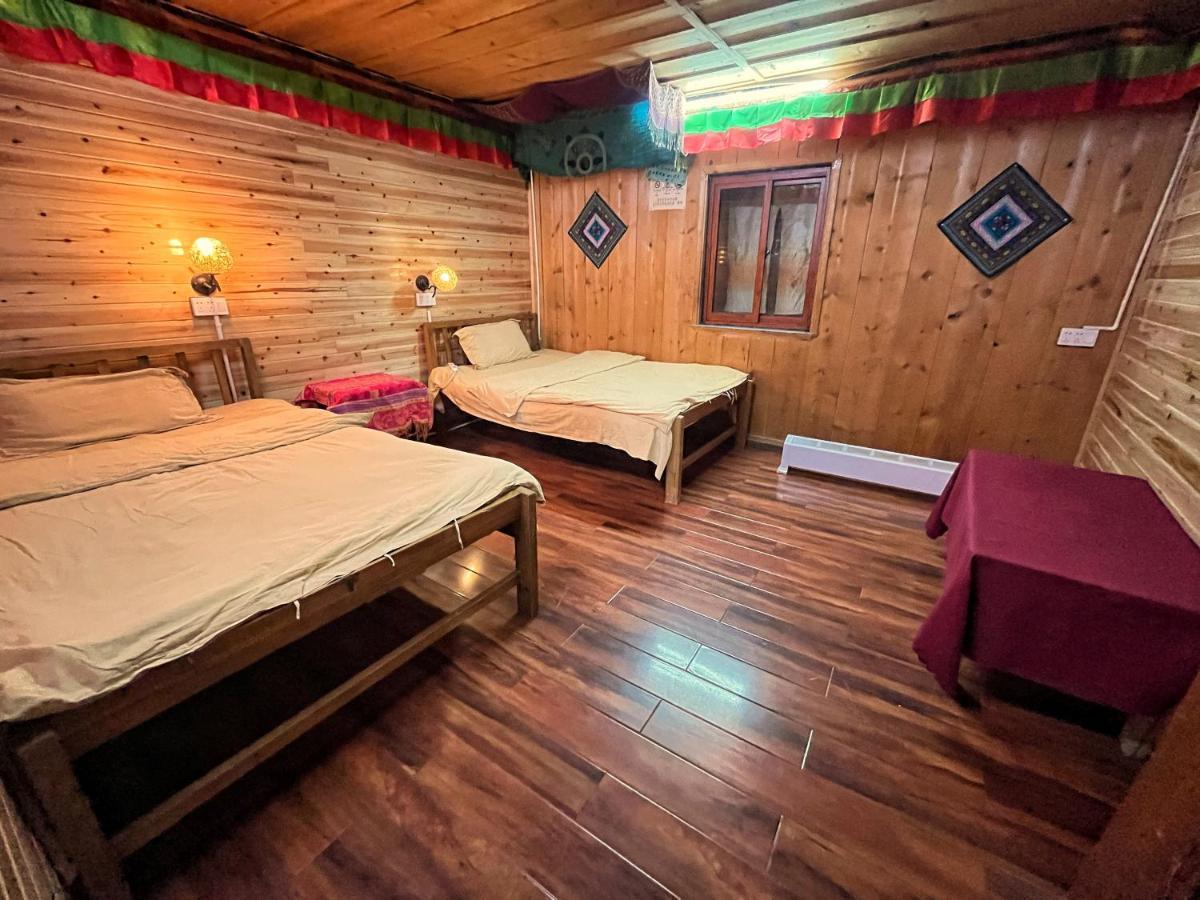 Tavern Hostel仁和客栈 Shangri-La Extérieur photo